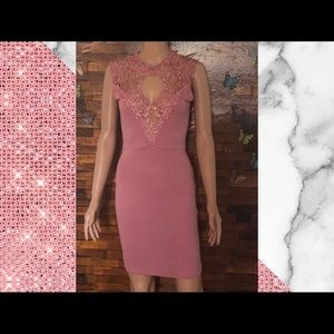 Mauve sleeveless dress…👛